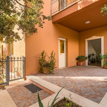 Casa Pineta 3 * Cala Gonone